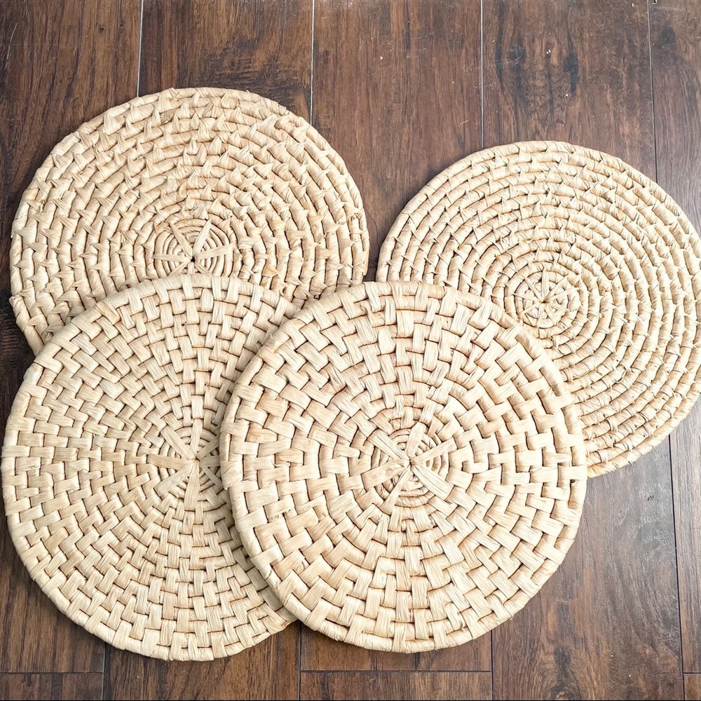 Set of 4 Woven Wicker Straw Charger Placem…